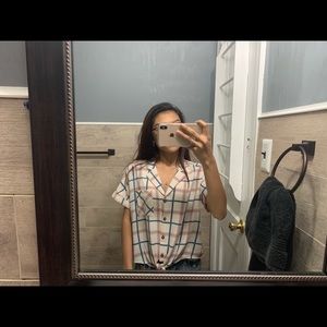 Collared Button Down Shirt with Knot Tie